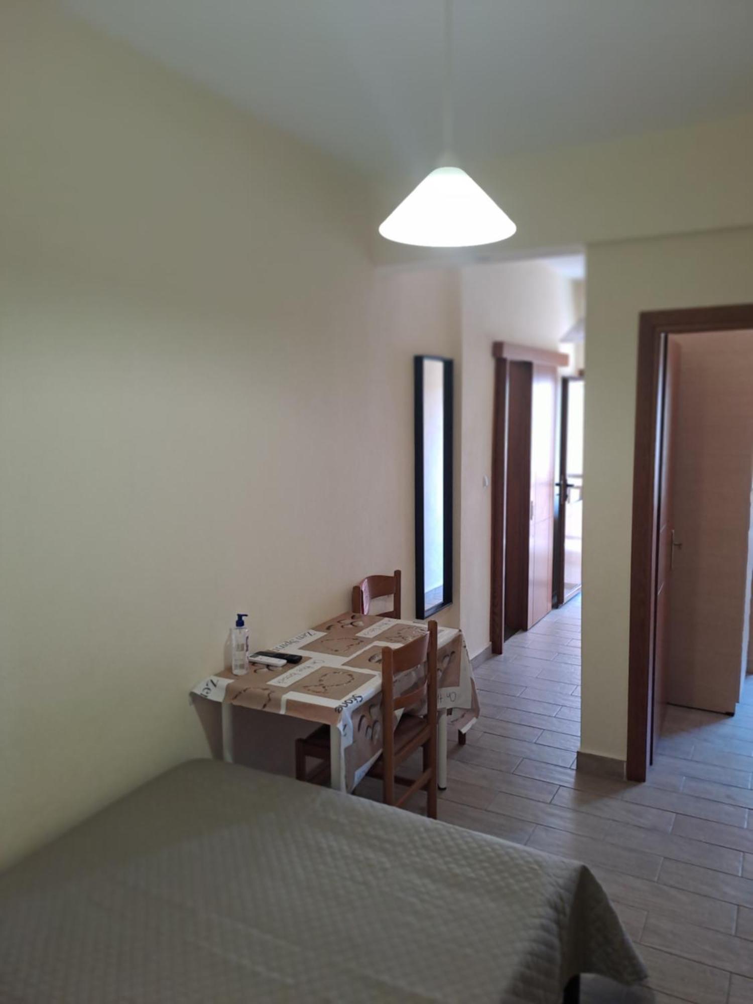 Appartement Diolkos 2 à Nea Roda Chambre photo