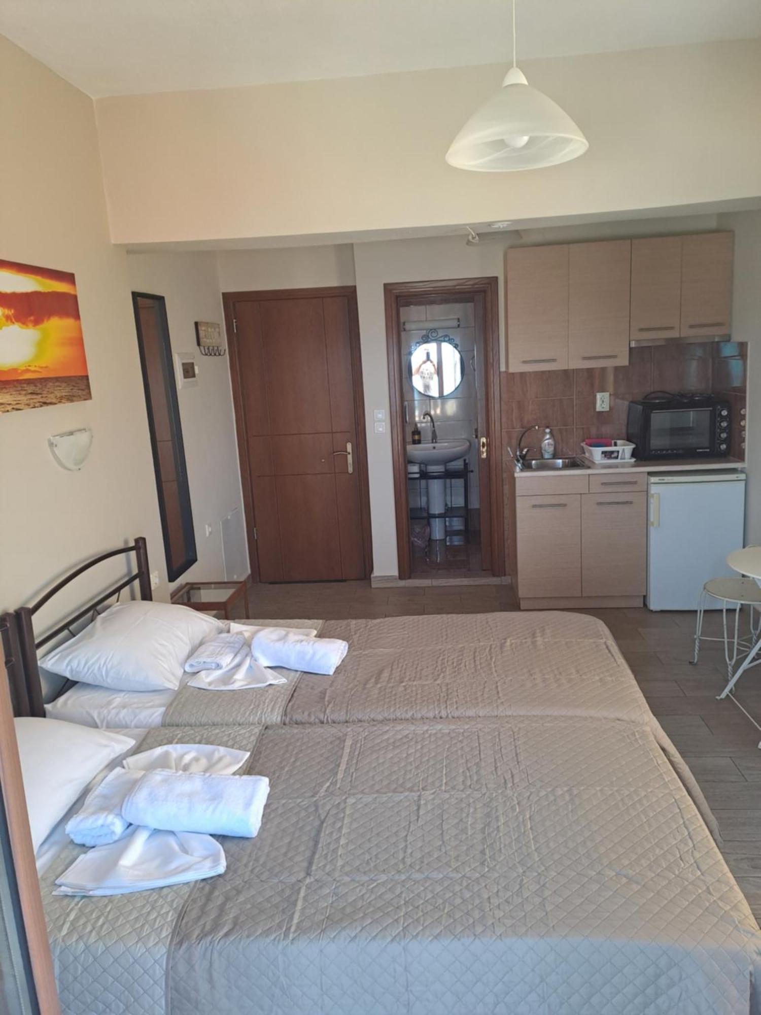 Appartement Diolkos 2 à Nea Roda Chambre photo
