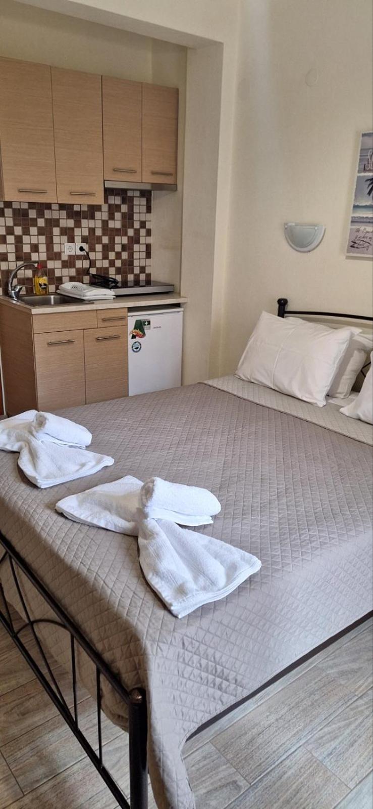 Appartement Diolkos 2 à Nea Roda Chambre photo